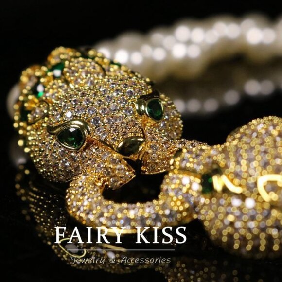 Jewelry - French Retro Pave Animal Head Necklace & Studs